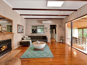 Wangi Waterfront Hideaway